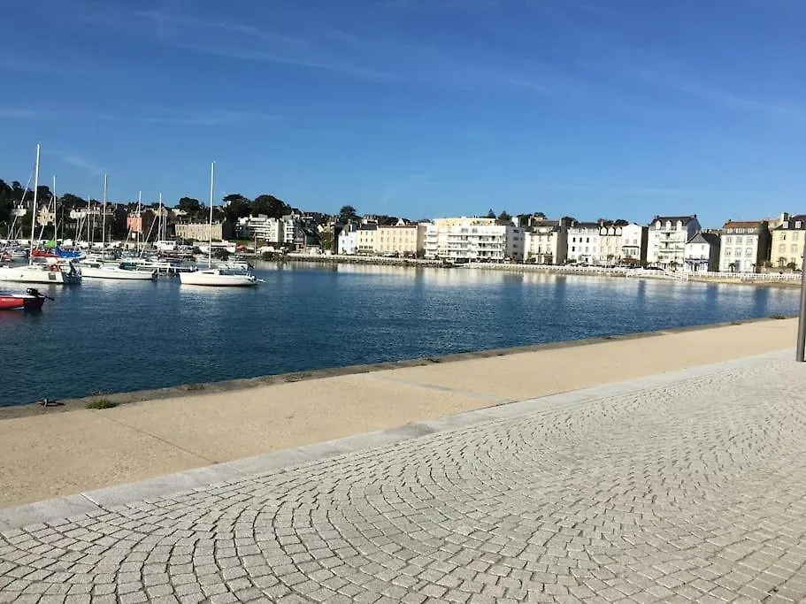 Villa Molene Jacuzzi Et Plage A 500 M Tréveneuc 0*,  França