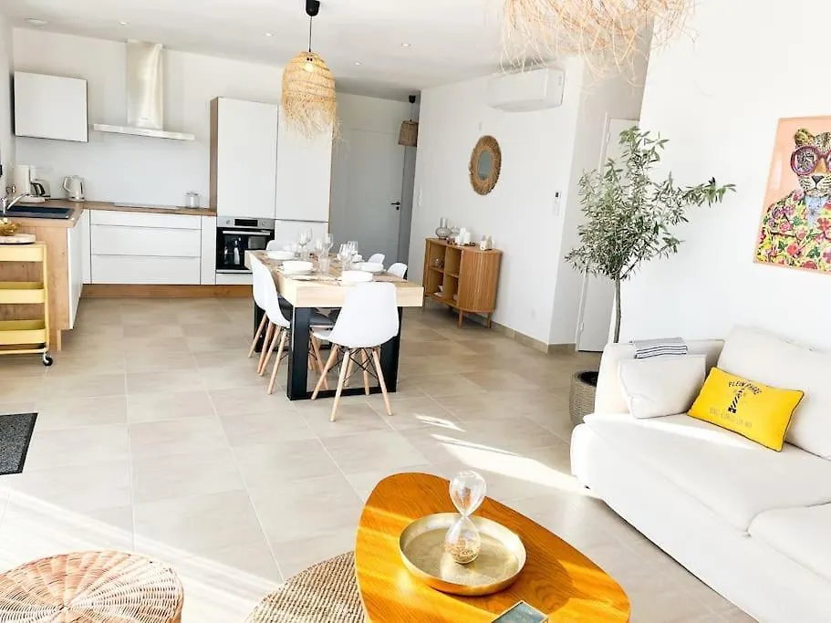 Casa de Férias Villa Molene Jacuzzi Et Plage A 500 M Tréveneuc